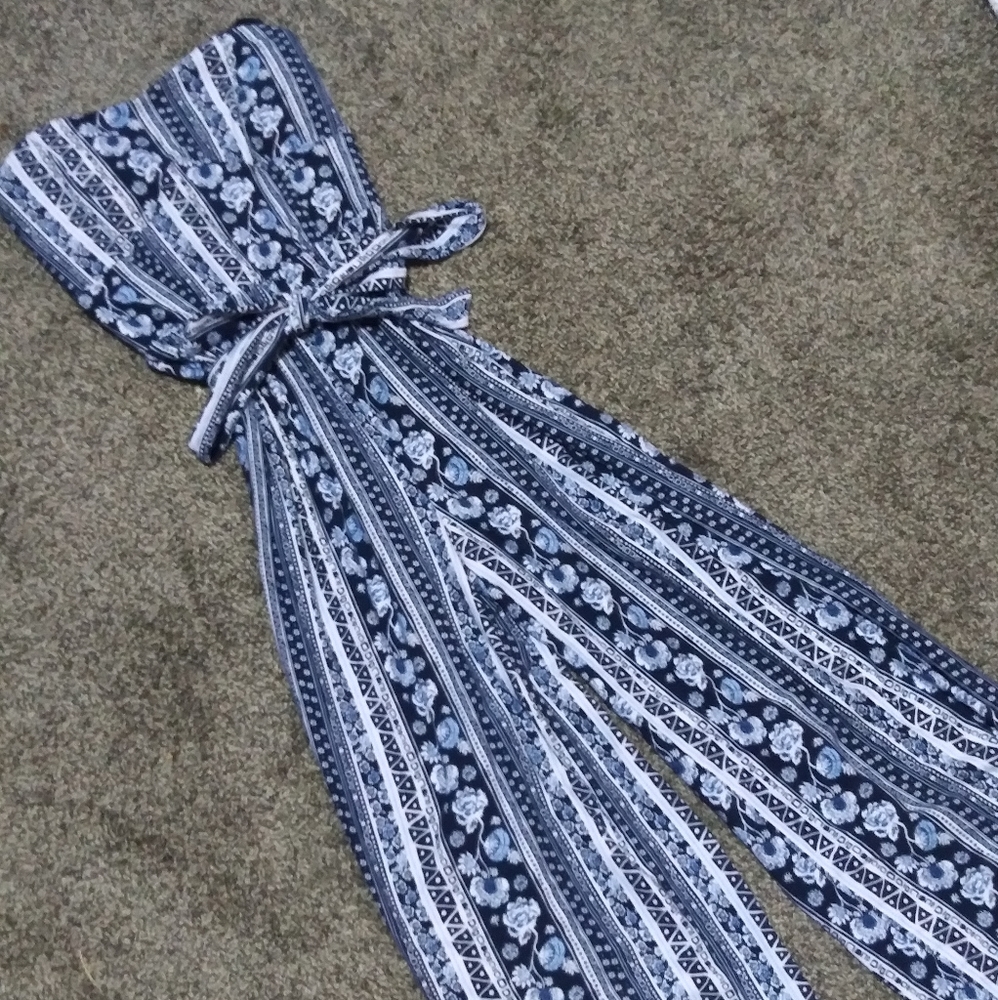 Comfortable Strapless Romper..